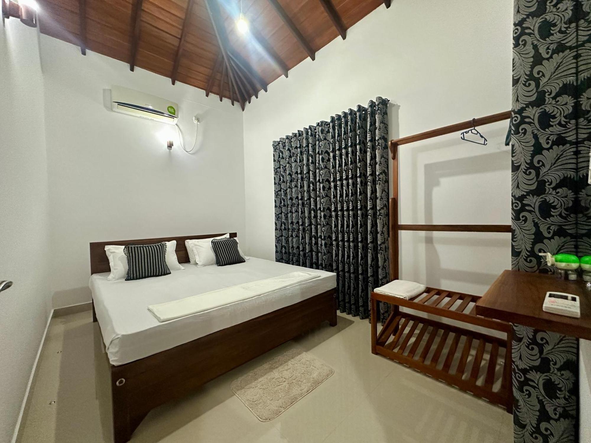 Aroma Villa Homestay Polonnaruwa Exterior photo