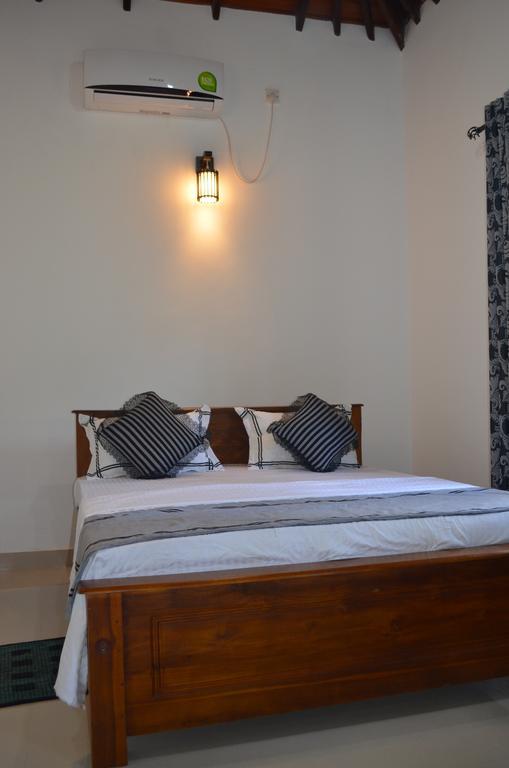 Aroma Villa Homestay Polonnaruwa Exterior photo